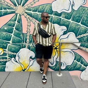 Meet your Posher, Aaron